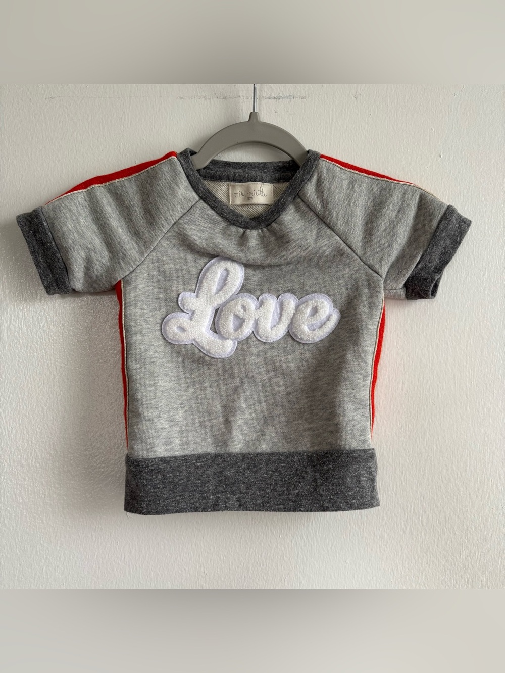 Miki Miette Baby 12M Gray Raglan Love Appliqué Short Sleeve Sweatshirt